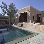 Amanruya Resort